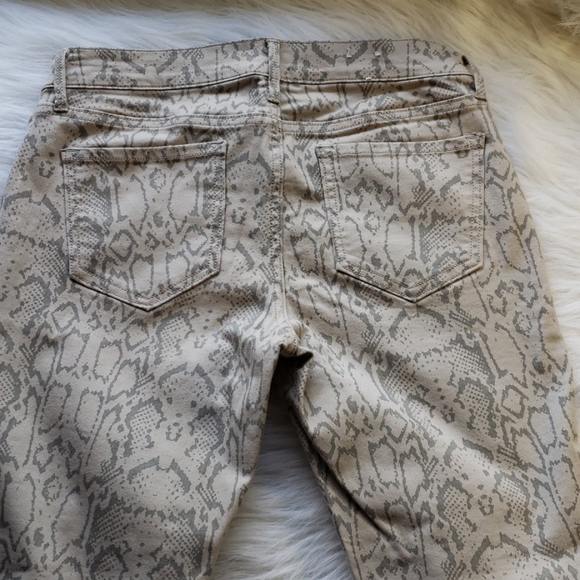 NWOT Rockstar Old Navy Jeans - Picture 7 of 9